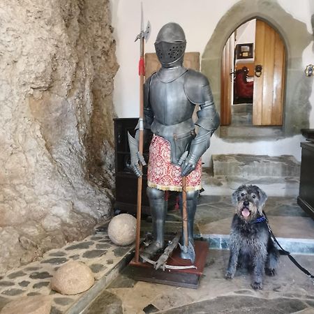 Burg Hermannstein - Monks Room Wetzlar Exteriör bild