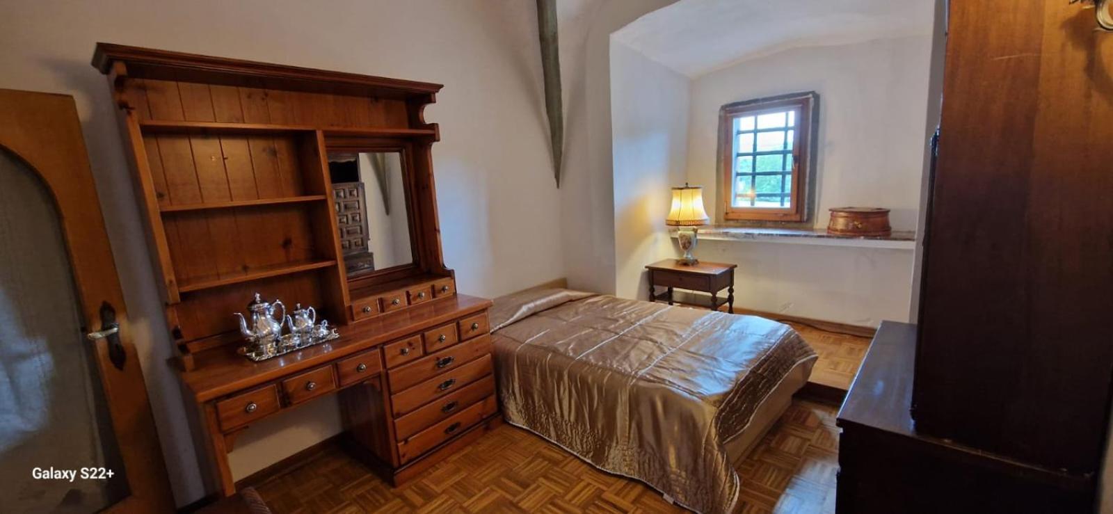 Burg Hermannstein - Monks Room Wetzlar Exteriör bild